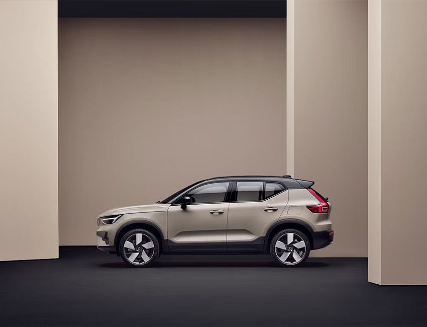 Amplitude-Auto-Volvo-EX40